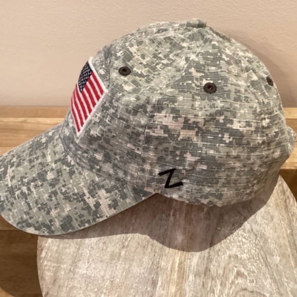 Zephyr Men’s Camo US Flag FSU Ball Cap - Picture 4 of 7